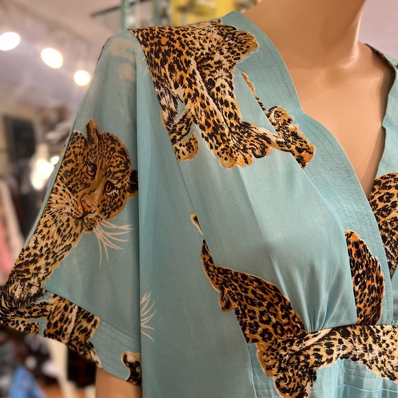 Vintage Animal Print Maxi Dress Kimono Inspired short sleeves size fits all - Picture 15 of 16